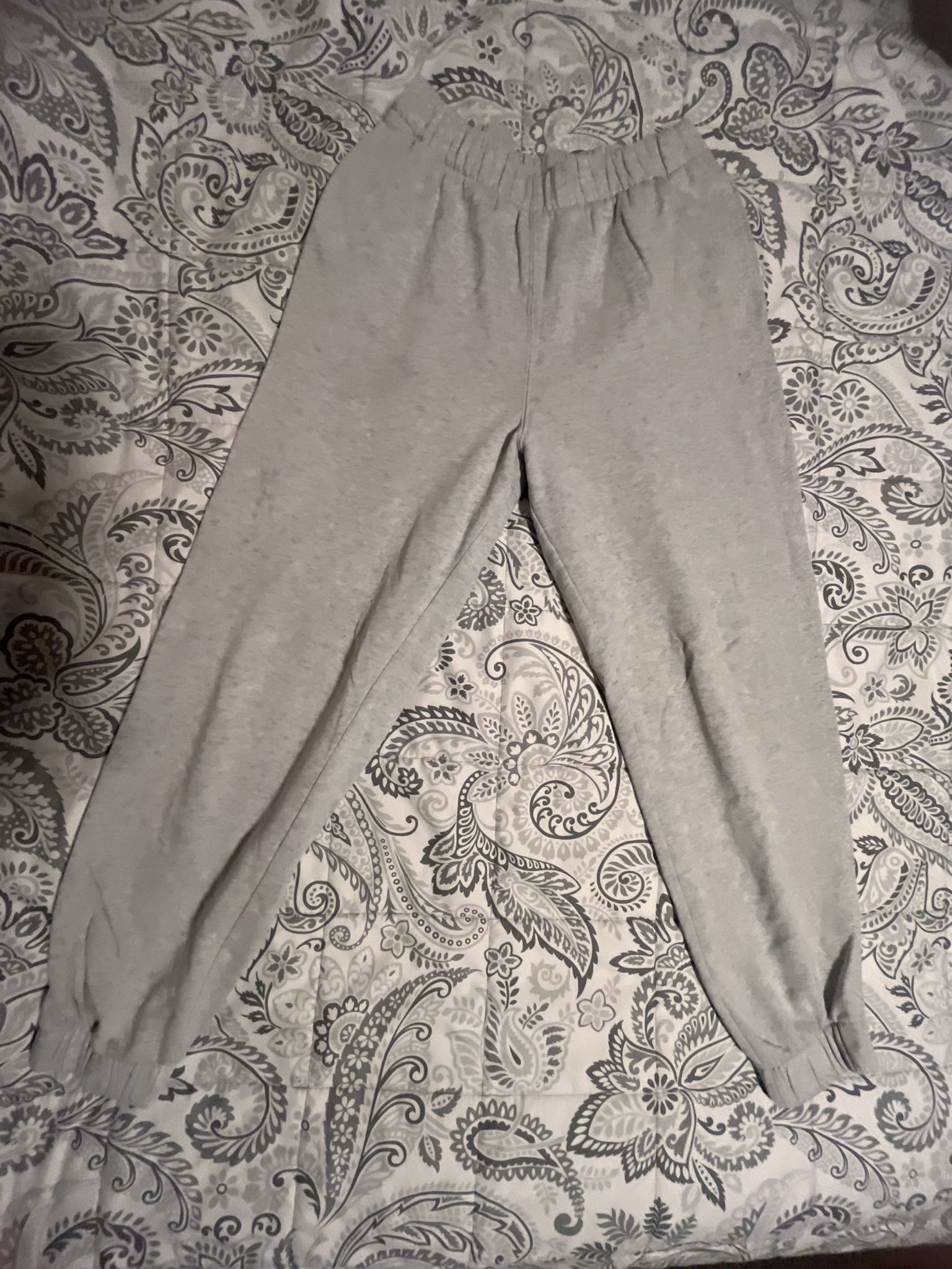Women’s Gray Hollister Sweatpants, Small