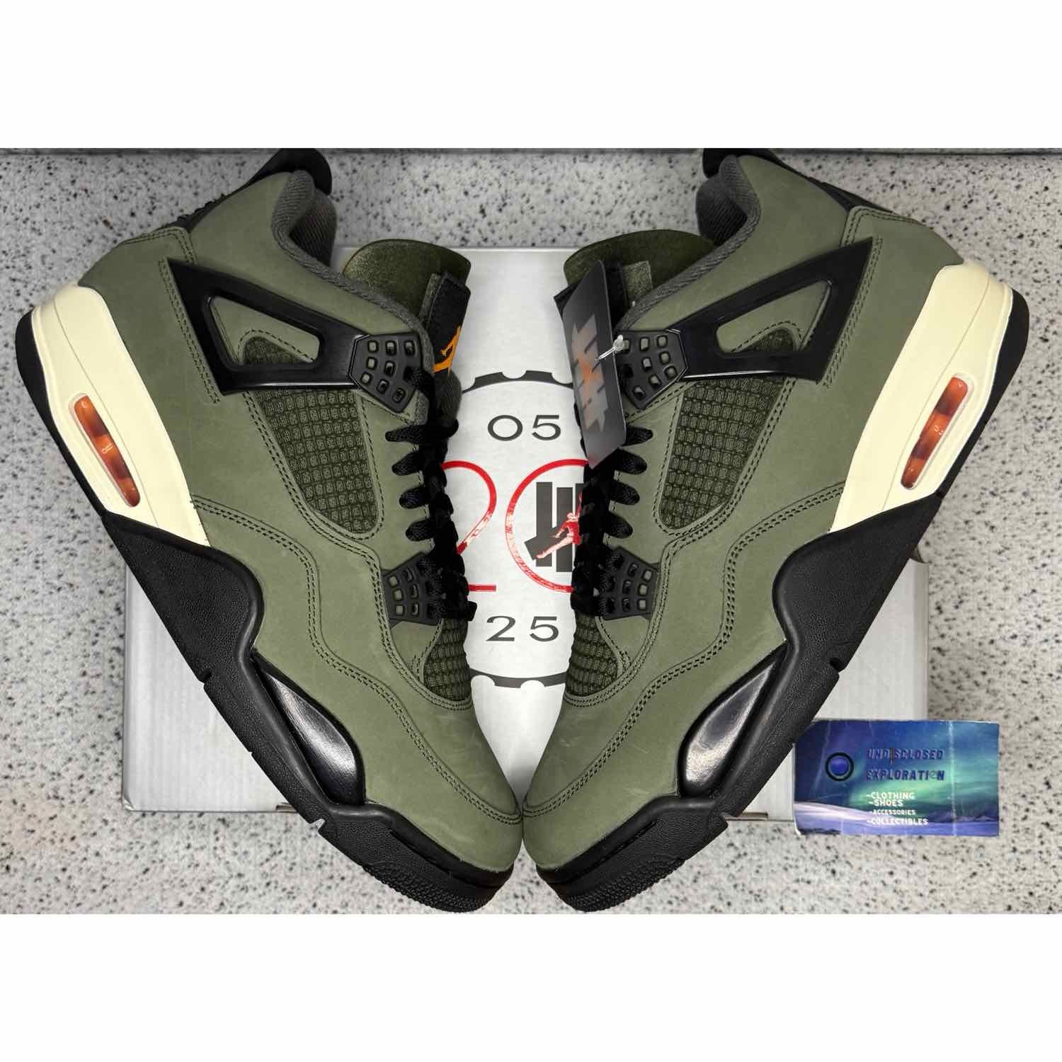 Jordan 4 Undefeated 10.5 Men