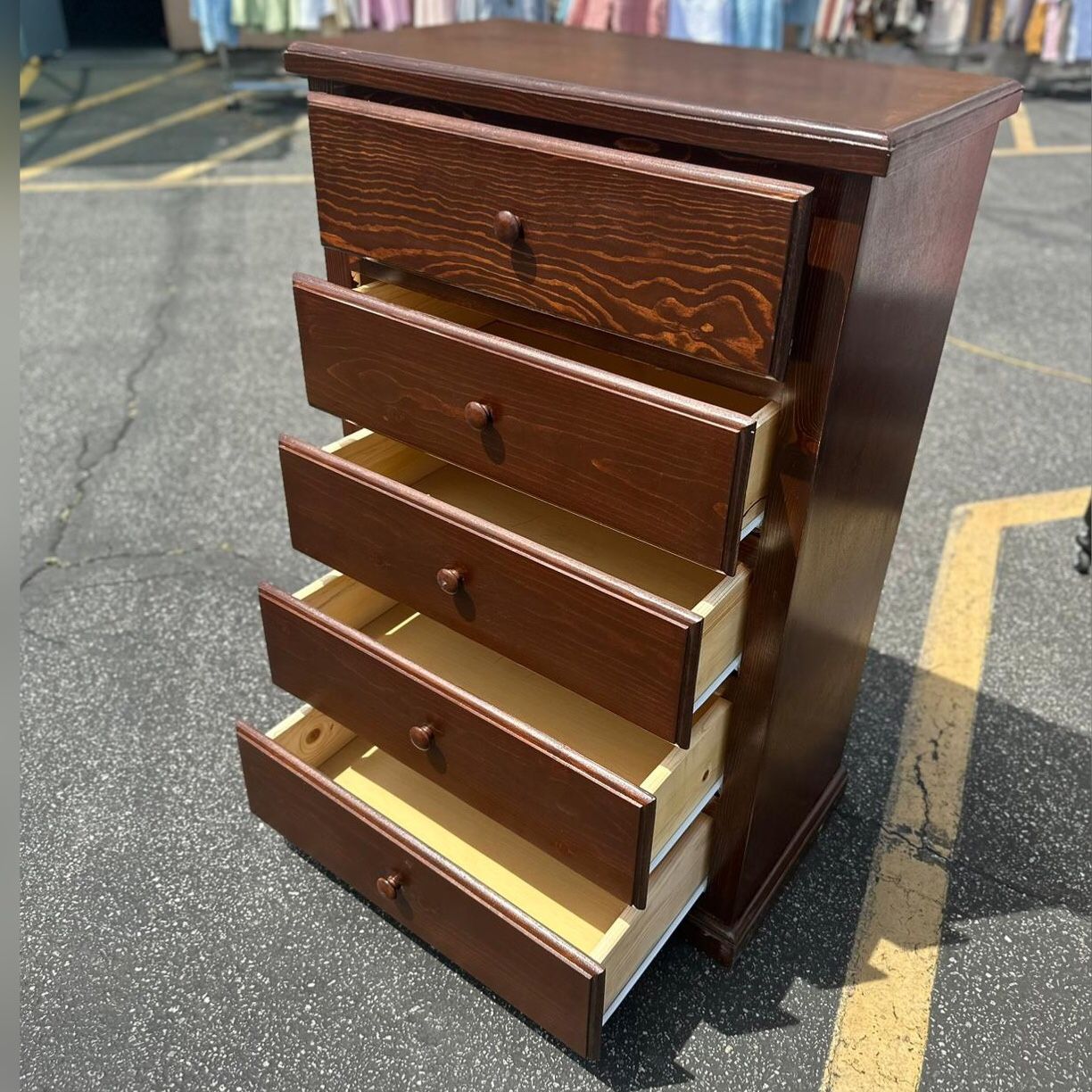 Dresser