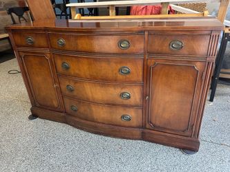 Bernhardt vintage sideboard buffet