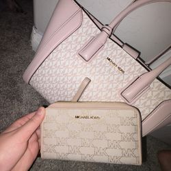 MK purse ‘ matching wallet 