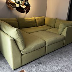 Basset Limited edition sectional