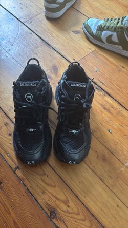 Balenciaga runners