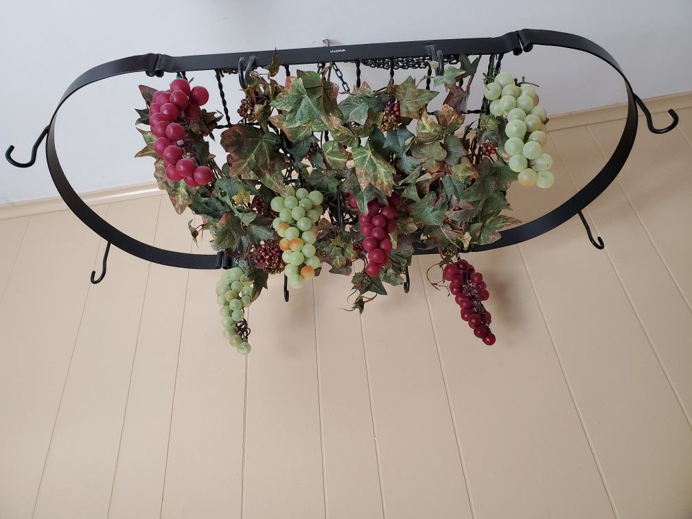 Pot & Pan/ Hanging Rack/ Iron/Steel 
