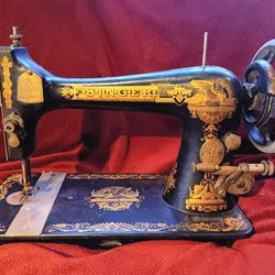 Singer Sewing Machine 1880s 