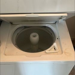 $275*Stackable 27"w 