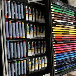 Artist's Loft All-Media 126-Piece Art Set (Used) – Missing 1 Color & 1 Brush"