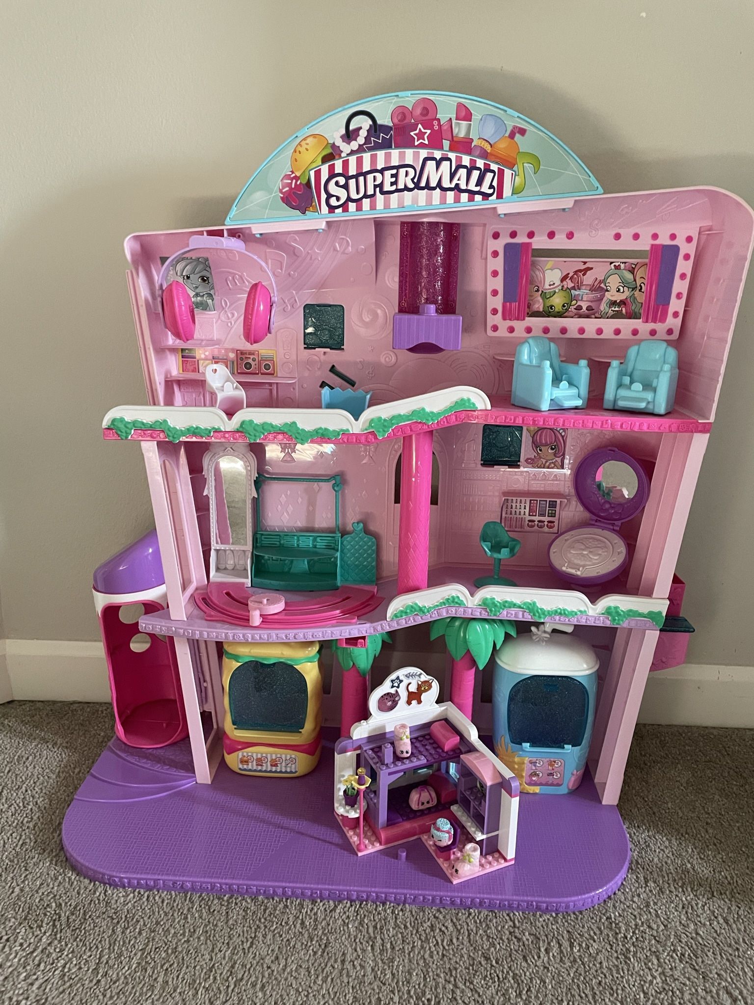Shopkins Super Mall Or Lego Slumber Fun Set