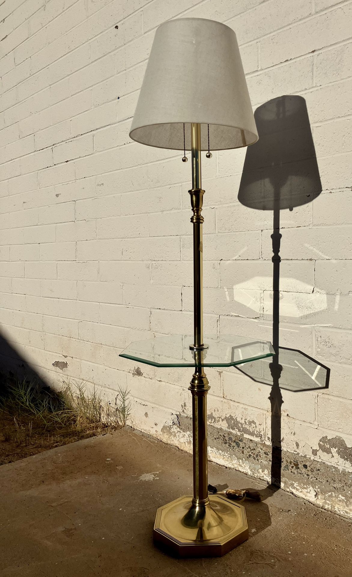 Mid Century Vintage Floor Lamp - Brass/Glass