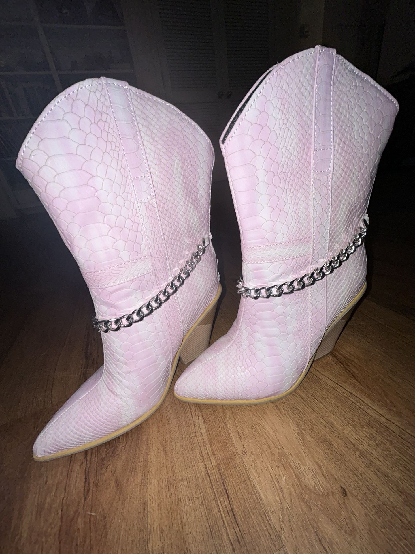 Pink Snakeskin Boots With Chain 