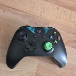 Xbox One Wireless Controller 