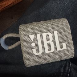 JBL bluetooth speaker 