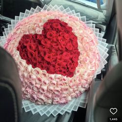 Heart Bouquet 200 Roses Valentines Day Ramo Buchon