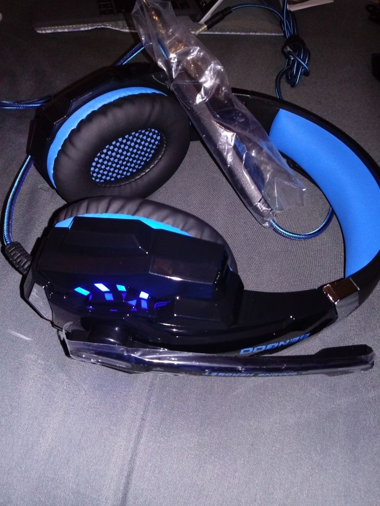 Gaming Headphones (PC, XBOX, PLAYSTATION)