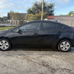 2016 KIA Forte 