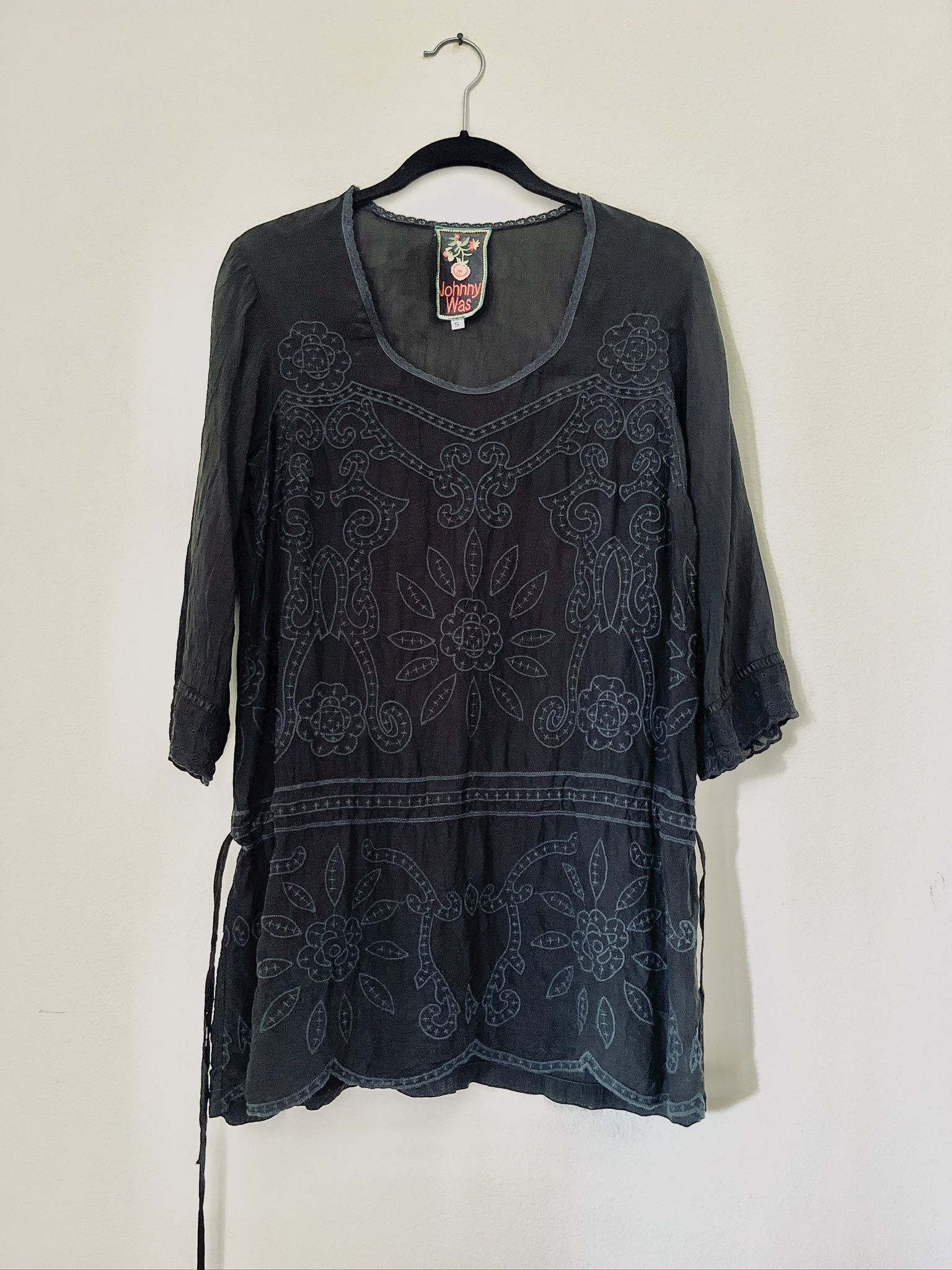 Johnny Was *Size Small* Embroidered Black Rayon Blouse Tunic