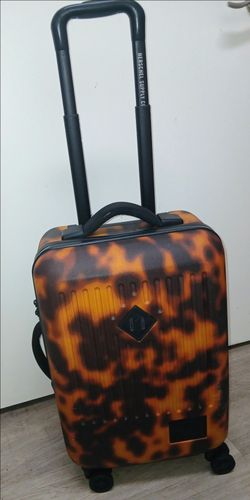 Herschel 23" roller tortoise shell w/combo lock