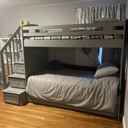 Twin Over Full Bunk Bed With Trundle