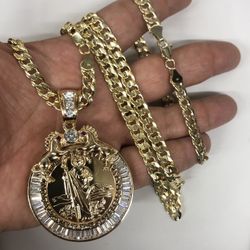 Amazing simulated lab diamond stones bezel st Michael pendant and 14k gold filled cuban necklace and bracelet ‼️ 