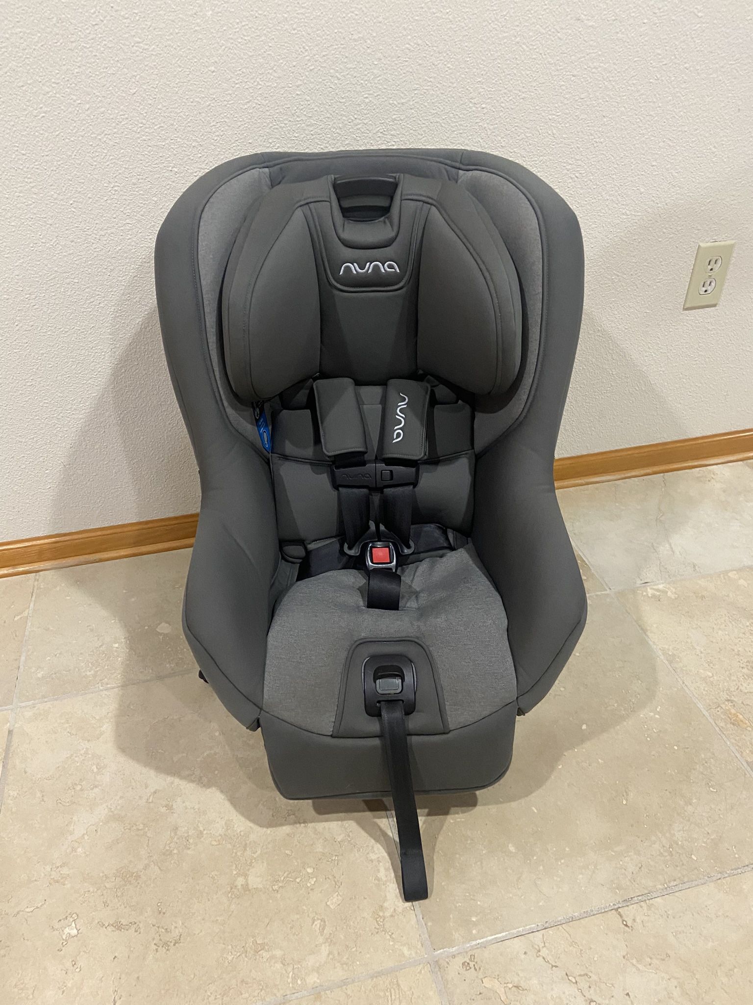 Nuna Rava Car Seat