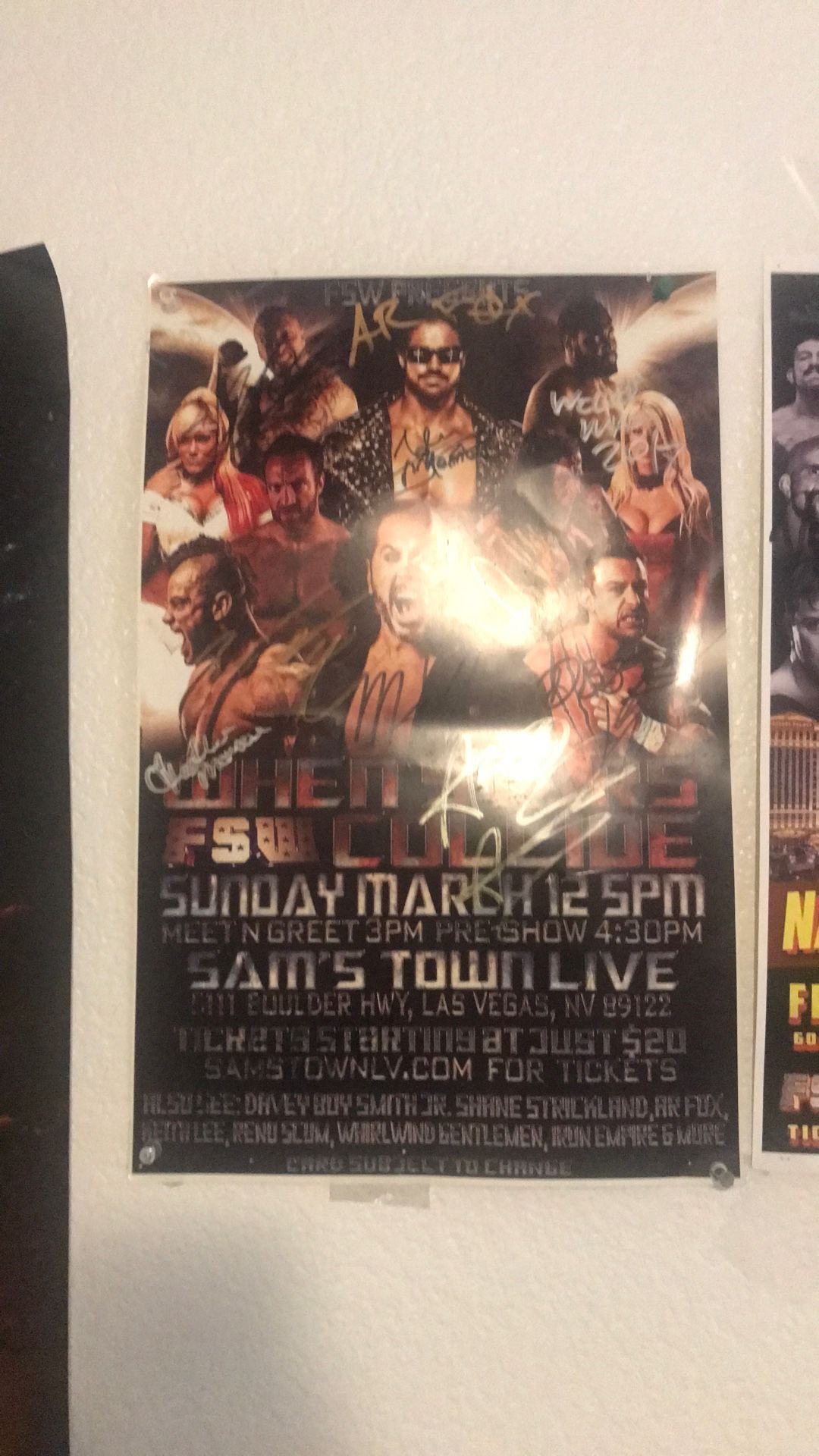 Singed Wwe And UFC Fighters Real Autographs