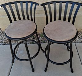Set of 2 Black Metal Swivel Bar Stools