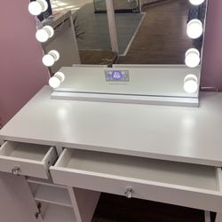 Brand New In sealed box vanity Set With desk And Bluetooth led mirror 