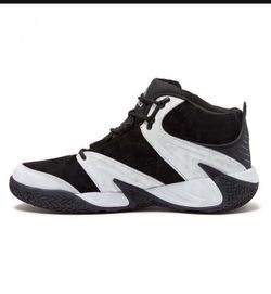 MENS BASKETBALL SHOES SHAQ SZ 9.5 BNIB