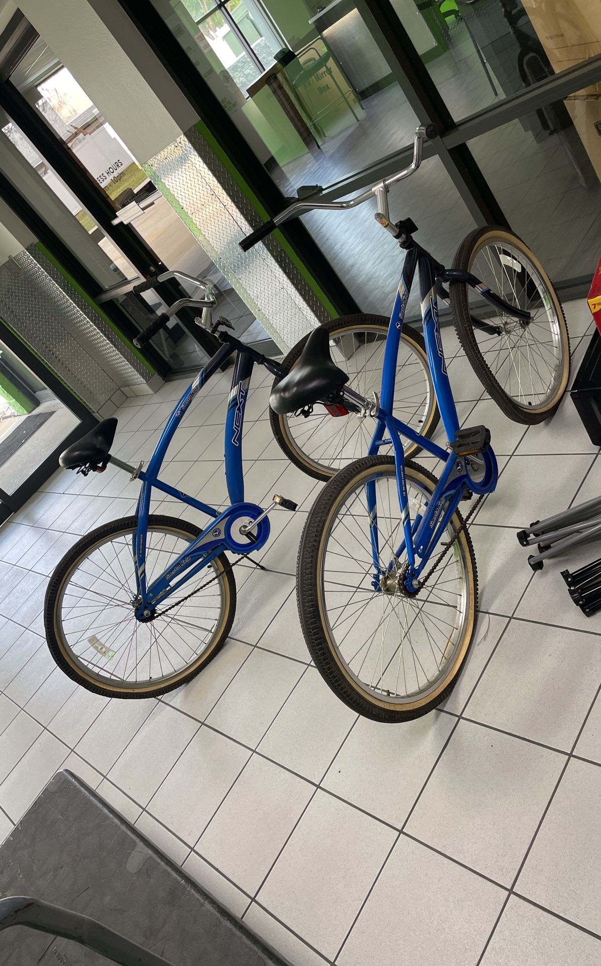 2 Siesta Key Next Bicycles