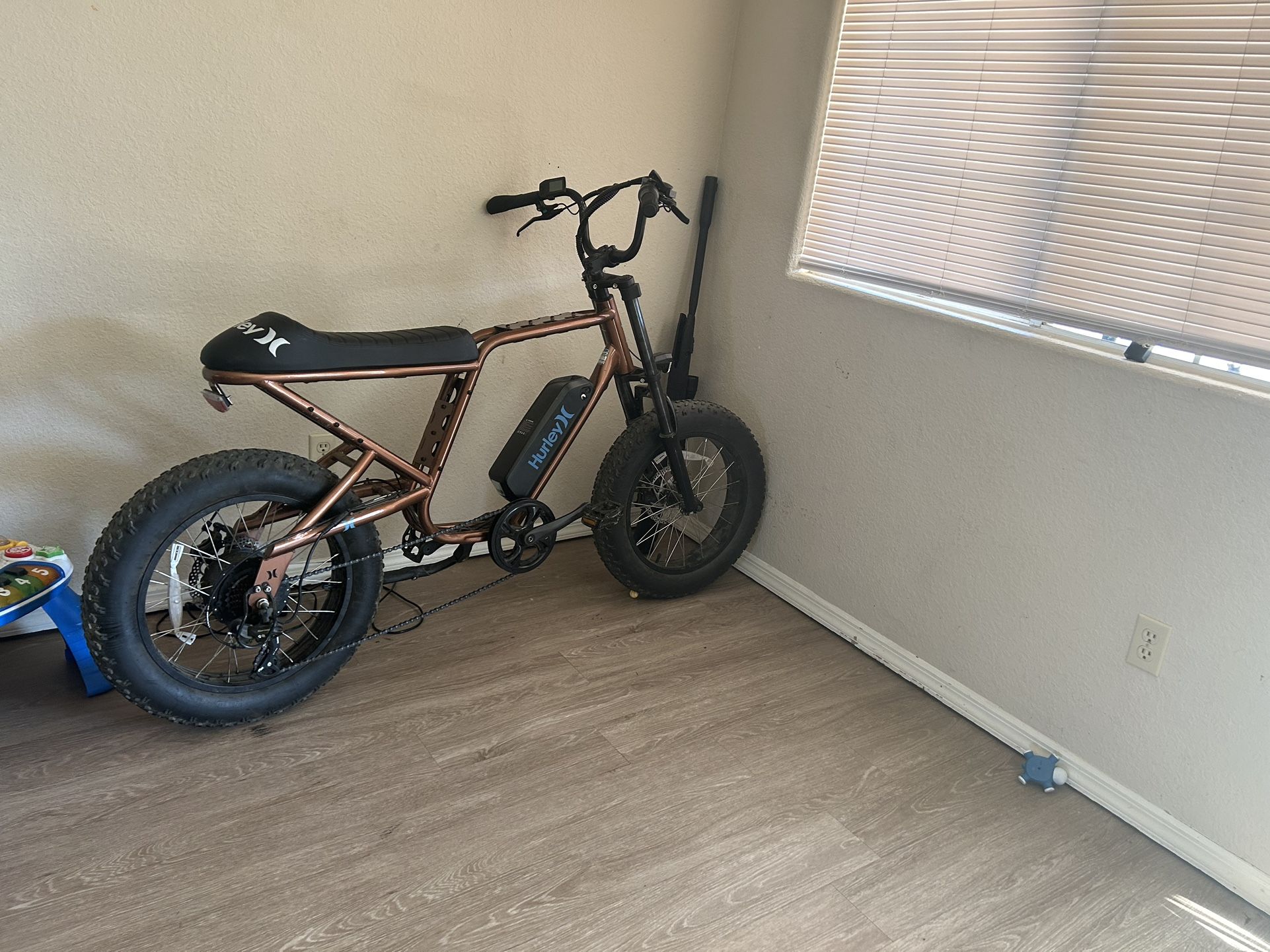 Electric Bike Hurley Mini Swell 2