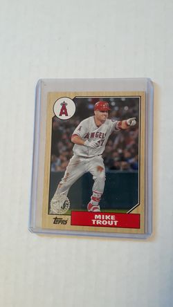 2017 Topps Mike Trout.