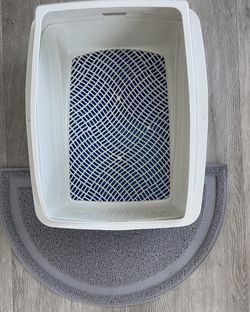 Cat Litter Tray  Scoop Free With Microban And Half round Mat 