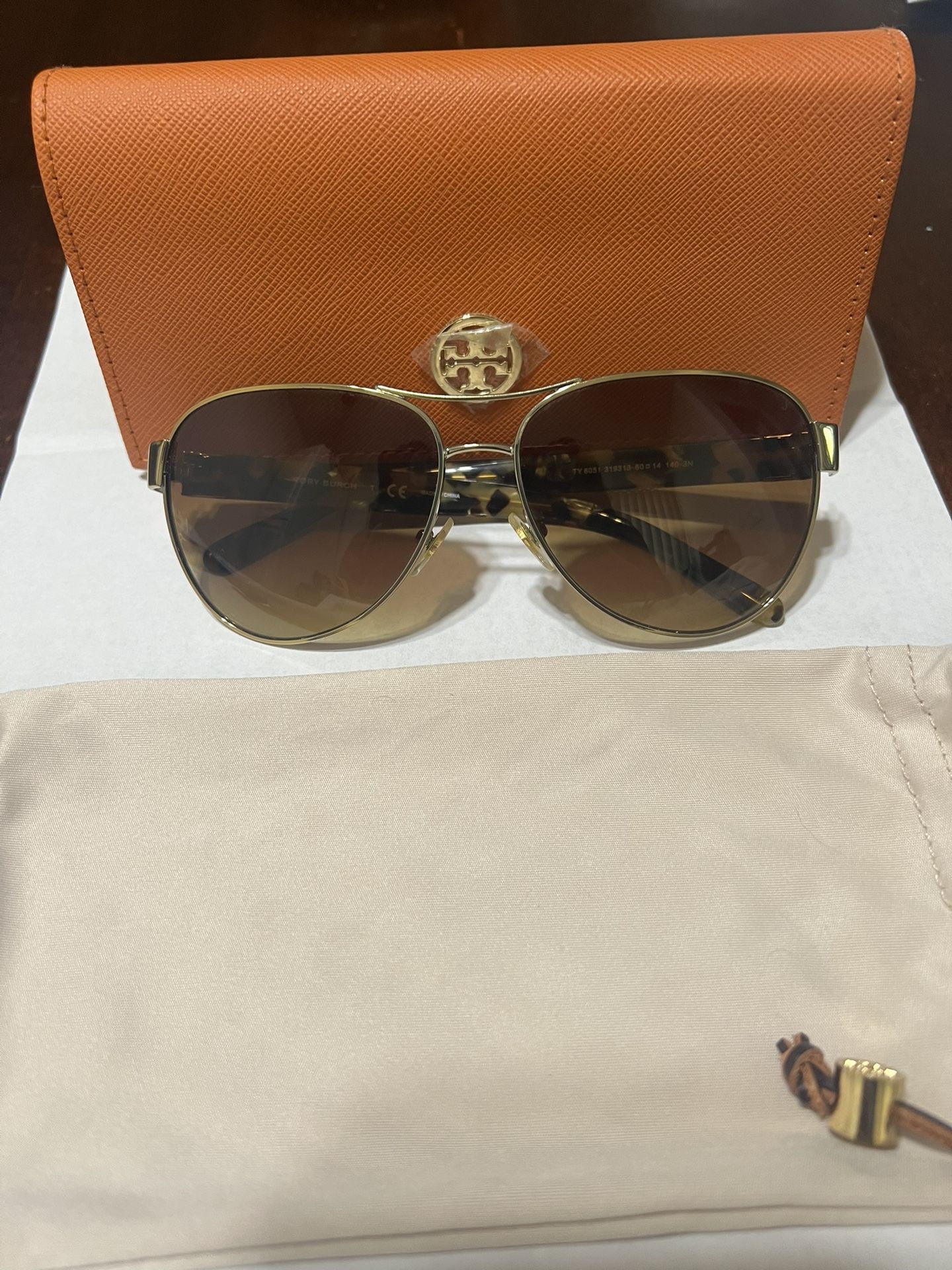 Tory Burch Polarized Aviators