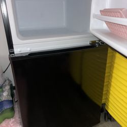 Black Mini Fridge Freezer