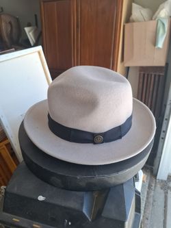 Goorin Bros 100% Wool Fedora Hat Large/Grande with Hat Case - Beige/Tan