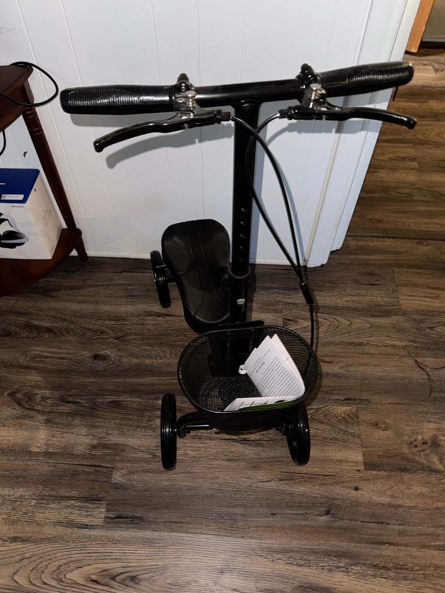 Roscoe Knee Scooter