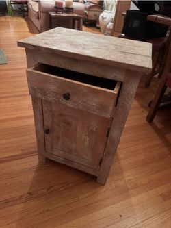 NAUSEL Mango Wood Bedside