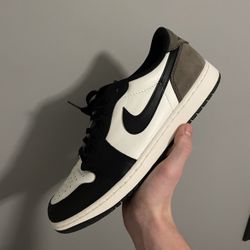 Jordan 1 Mocha
