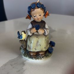 Hummel Goebel Figurine 