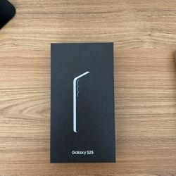 Samsung Galaxy S25 128GB Navy Unlocked Android Smartphone