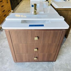 36 in Single Sink Bath Vanity in Walnut Color with Marble Top in White  $689 
