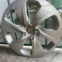 Isuzu 4 Tires On 17” Rims With Hubcaps 