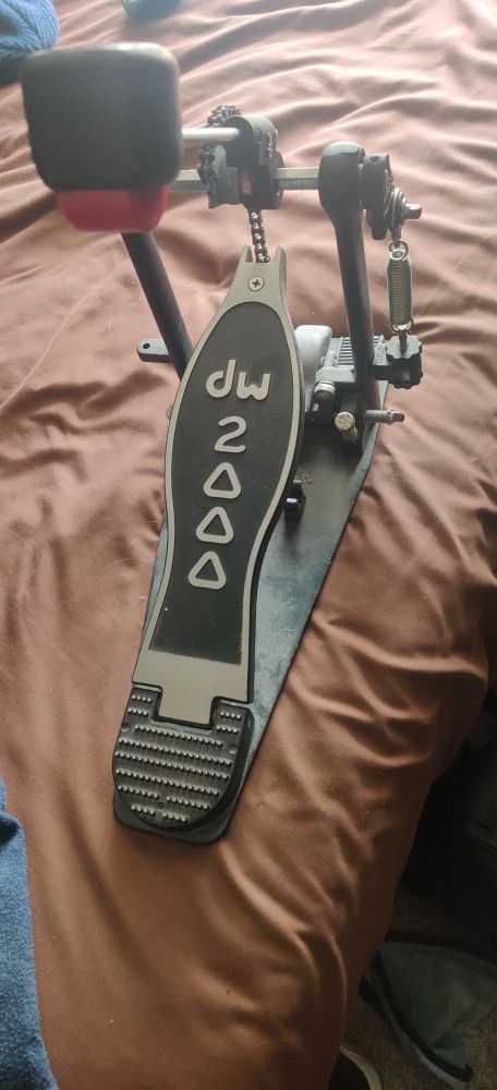 Dw 2000 Single Pedal Like New 