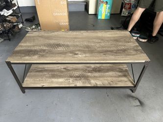 Coffee Table In Good Condition 2' X 4'