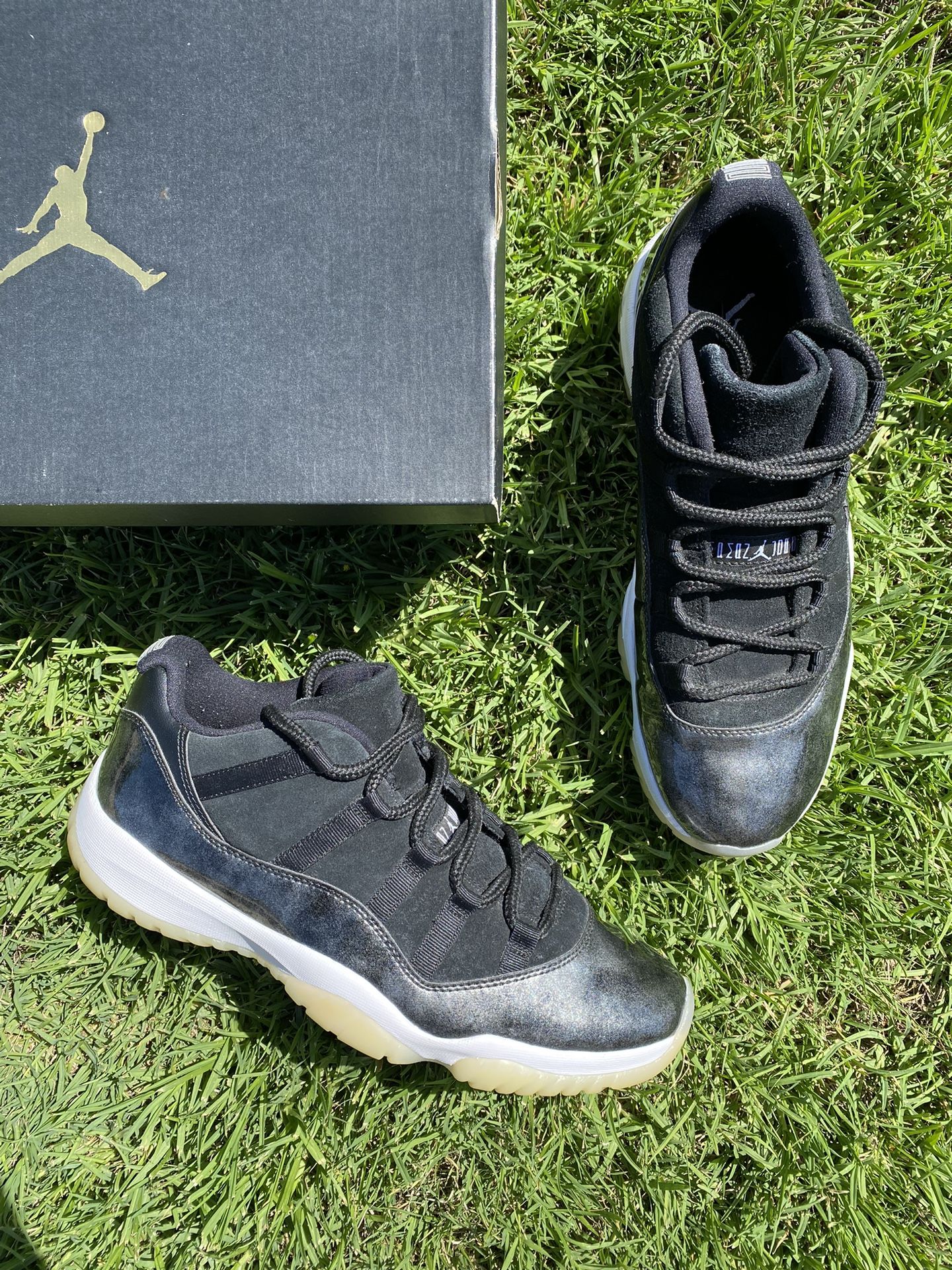 JORDAN 11 LOW BARONS