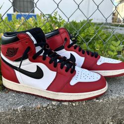 Air Jordan 1 "Chicago" - Size 11