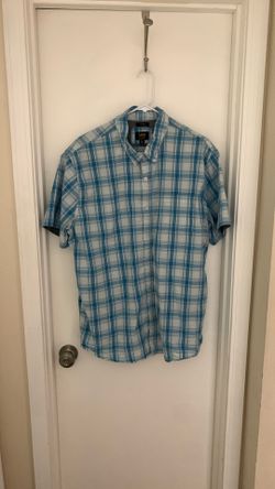 Men’s Light Blue Plaid Button Up