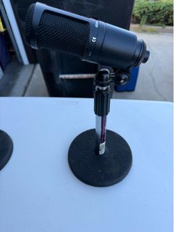 Audio Technica AT2020 P48 cardioid microphone with stand