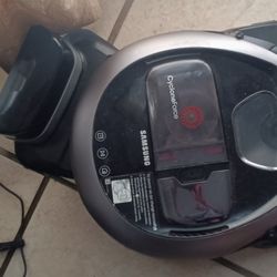 Vacuum Cleaner 🏡🏡🏡 Good As New🏡🏡($35.00)✔️✔️✔️