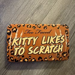 FREE - Too Faced Eye Shadow  Palette - Like New